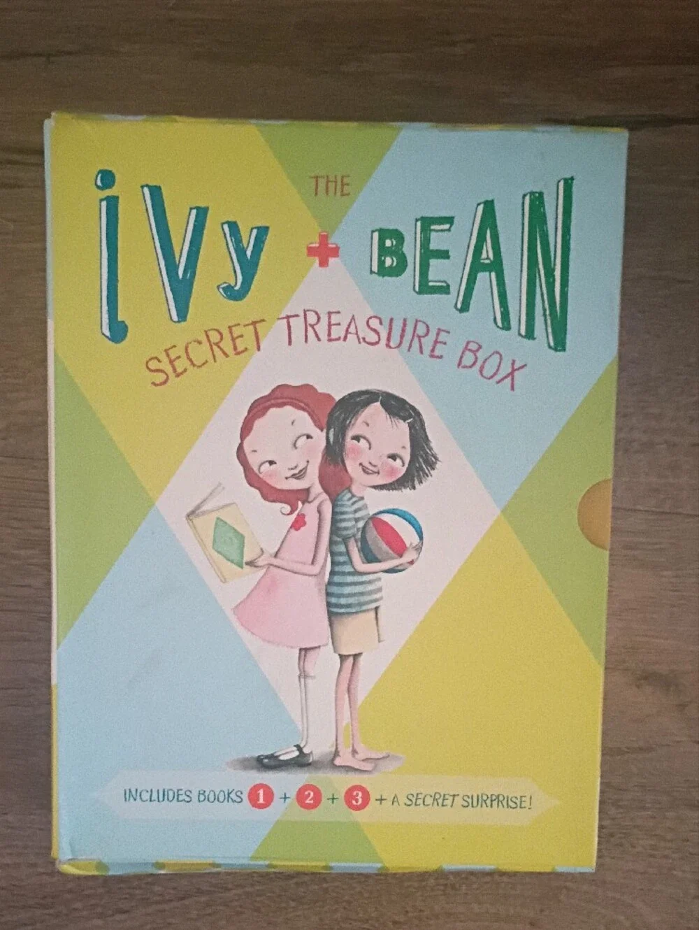 Book Set - Colorful Kids Chapter Books - Picture 2 of 2